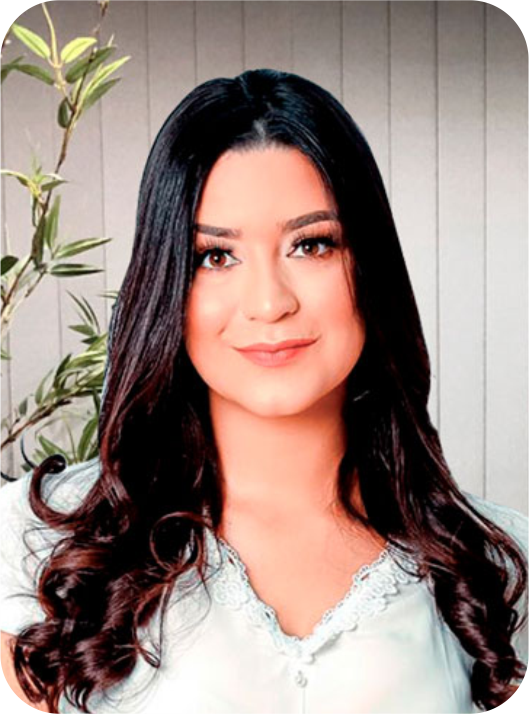 Dra Swenia Camboim